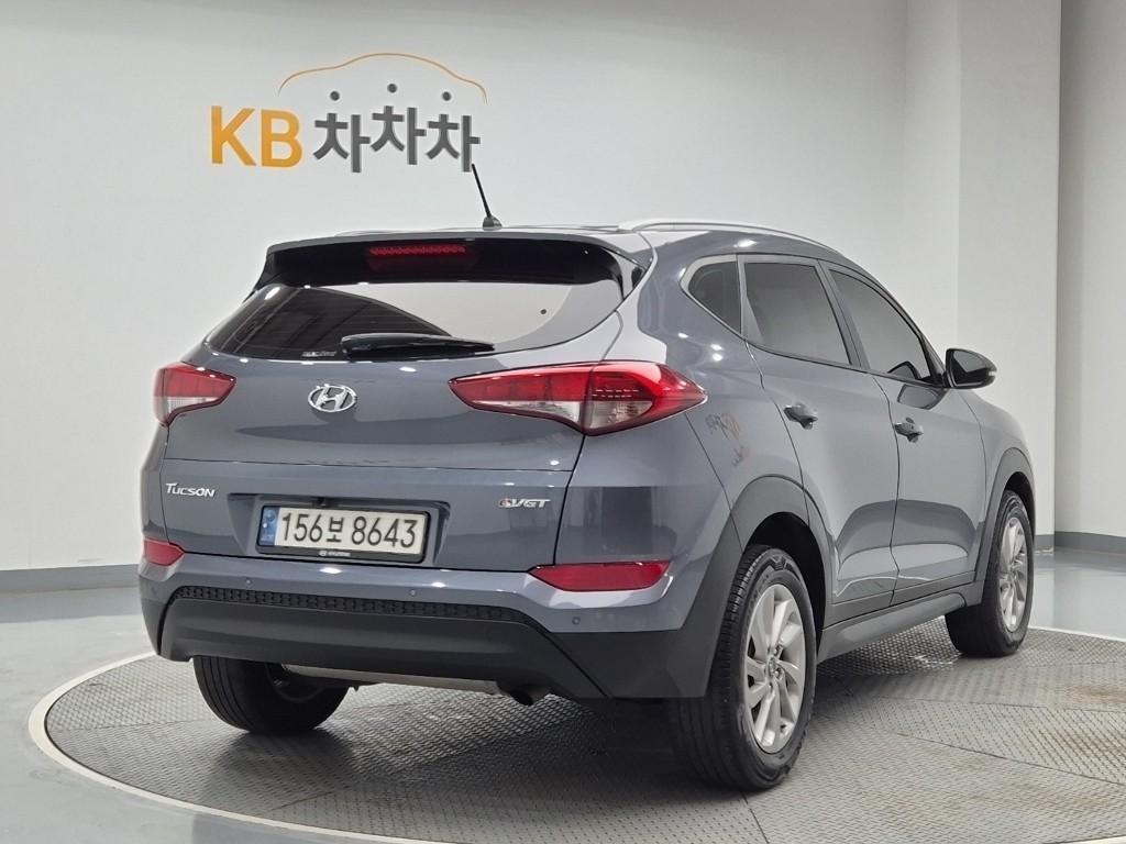 HYUNDAI Tucson - Vista 3