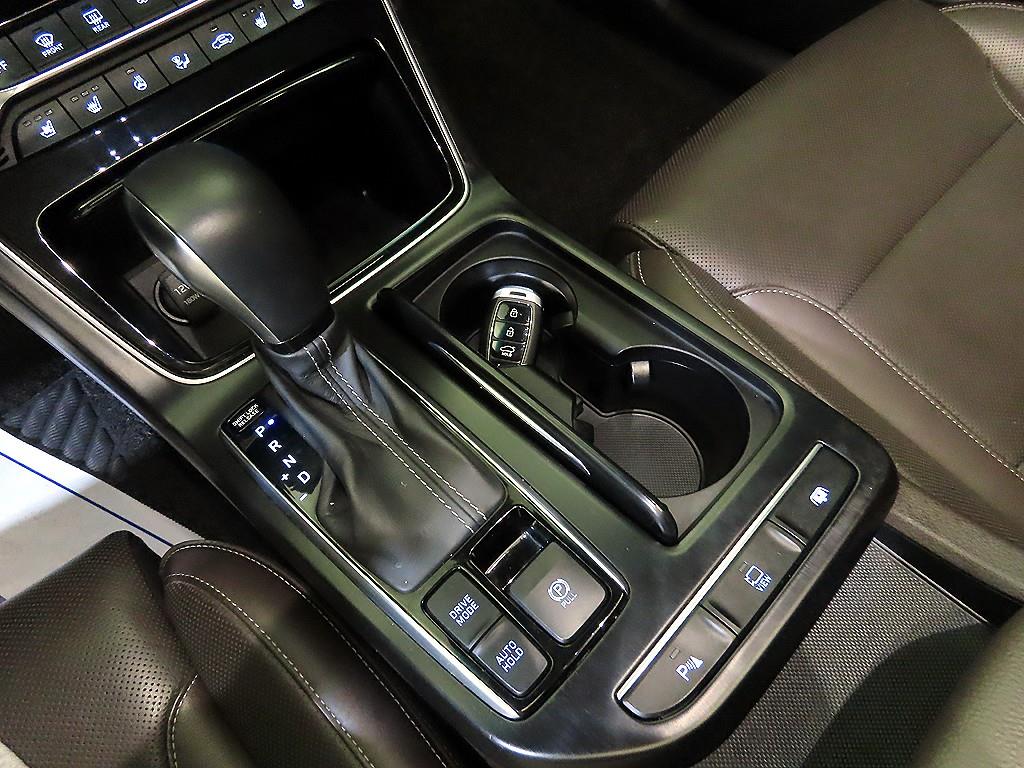 HYUNDAI Grandeur - Vista 12