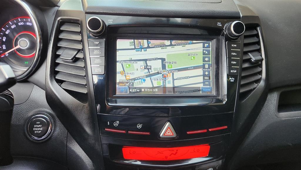 Ssangyong Tivoli - Vista 8
