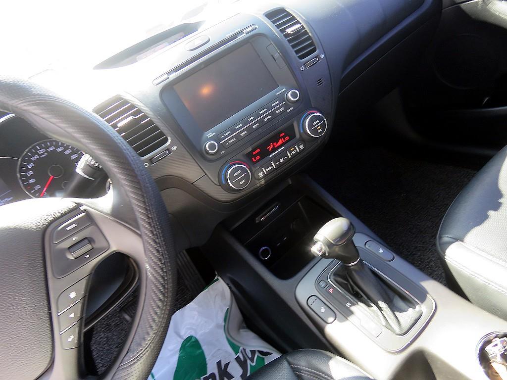 KIA K3 - Vista 9