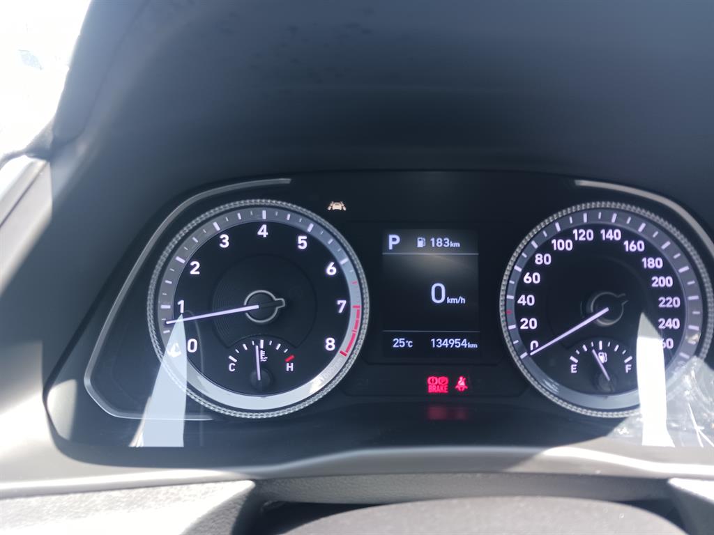 HYUNDAI Sonata - Vista 8