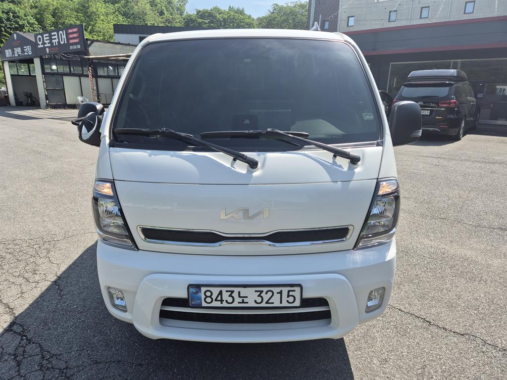 Small Truck Cargo (small) 2025 Blanco - Importación desde Corea - HF Imports Iquique - Foto 1