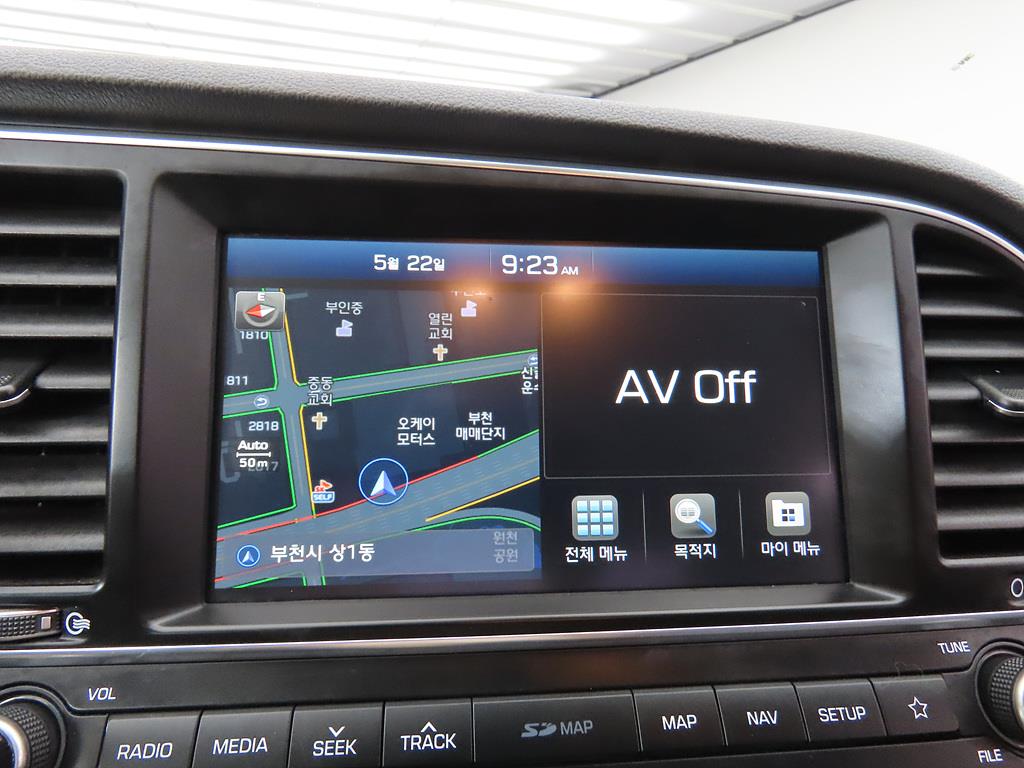 HYUNDAI Avante - Vista 9
