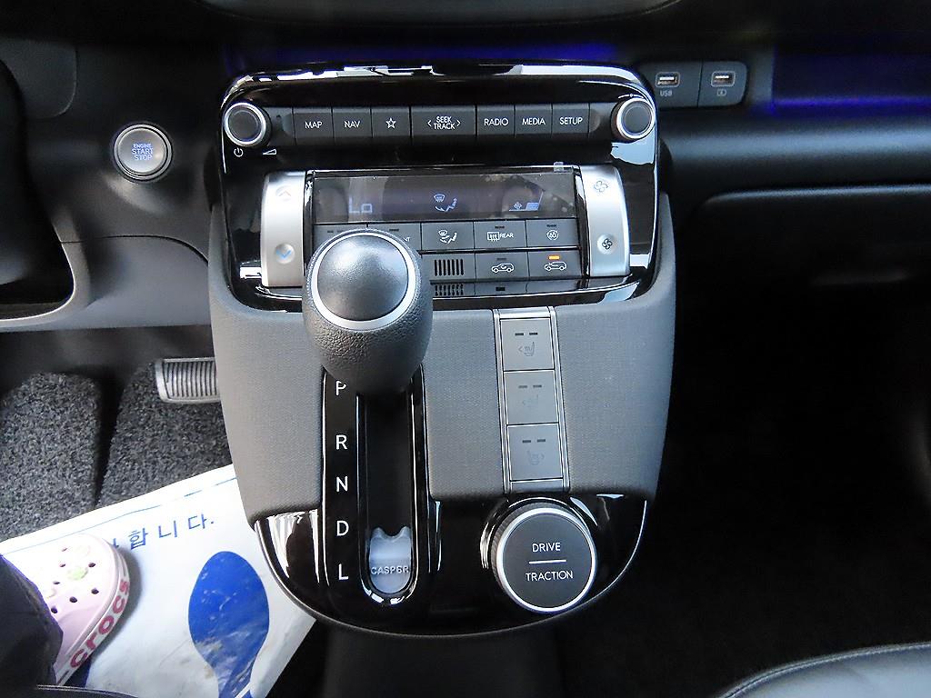 HYUNDAI Casper - Vista 10