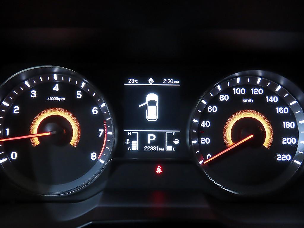 Ssangyong Tivoli - Vista 9