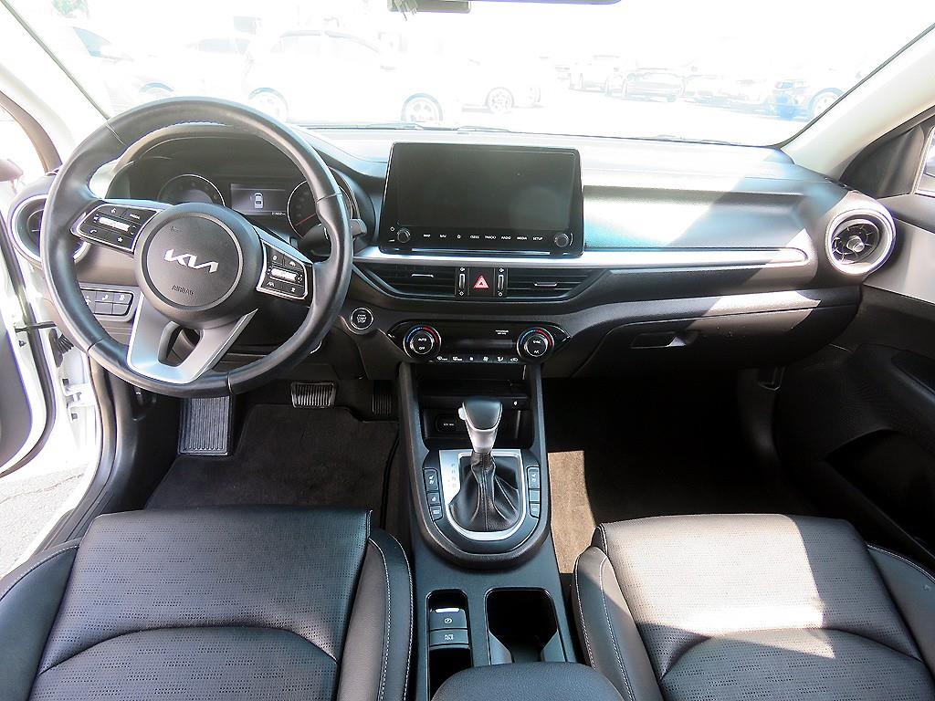 KIA K3 - Vista 8