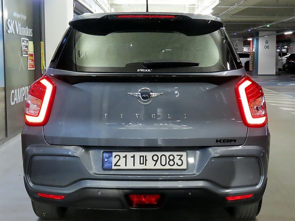 Ssangyong Tivoli - Vista 5