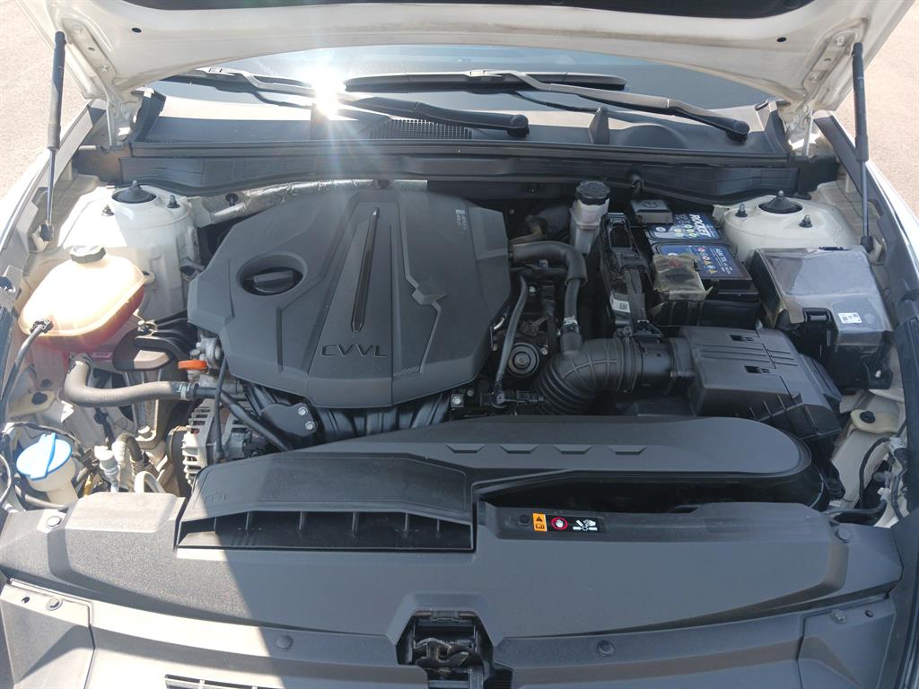 HYUNDAI Sonata - Vista 6
