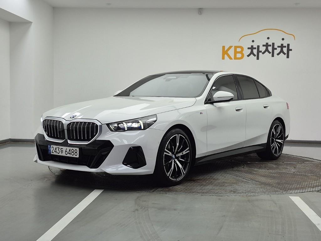 BMW 5 Series 2024 Blanco - Importación desde Corea - HF Imports Iquique - Foto 1