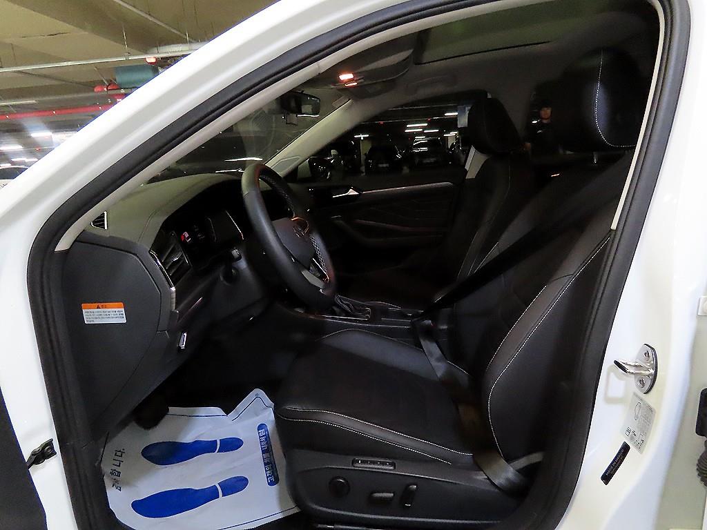 Volkswagen Jetta - Vista 6