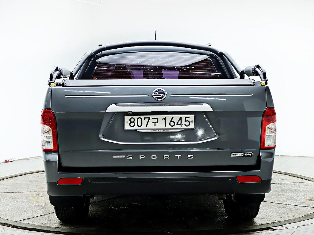 Ssangyong Korando - Vista 5