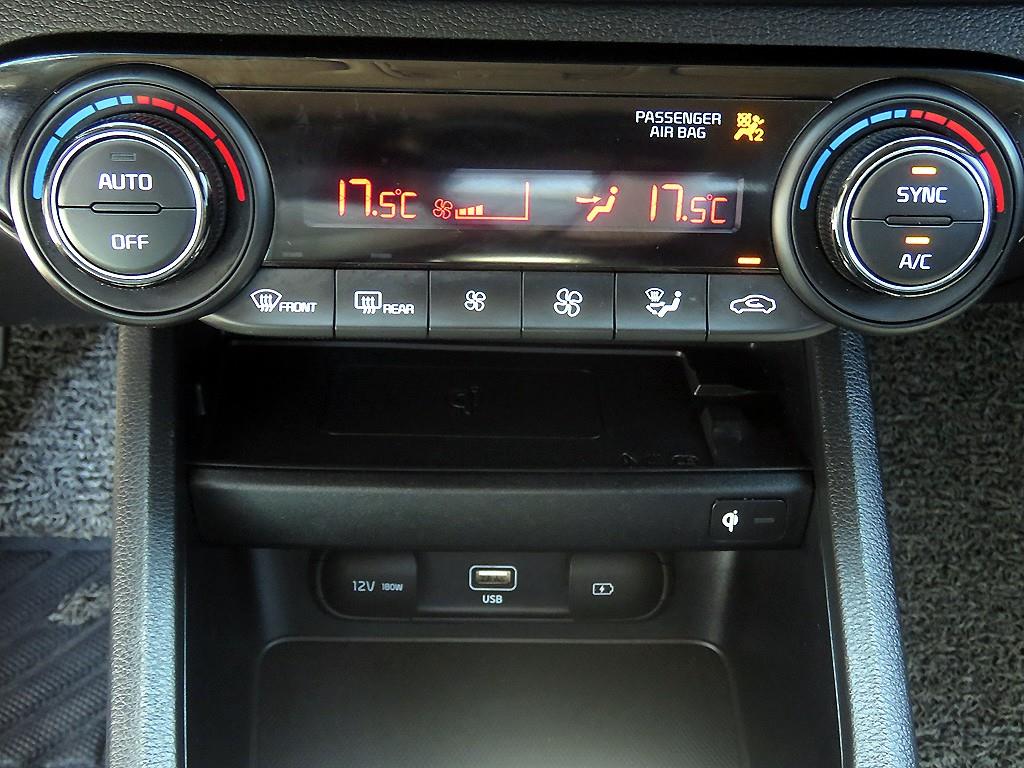 KIA K3 2022 Negro - Importación desde Corea - HF Imports Iquique - Foto 17