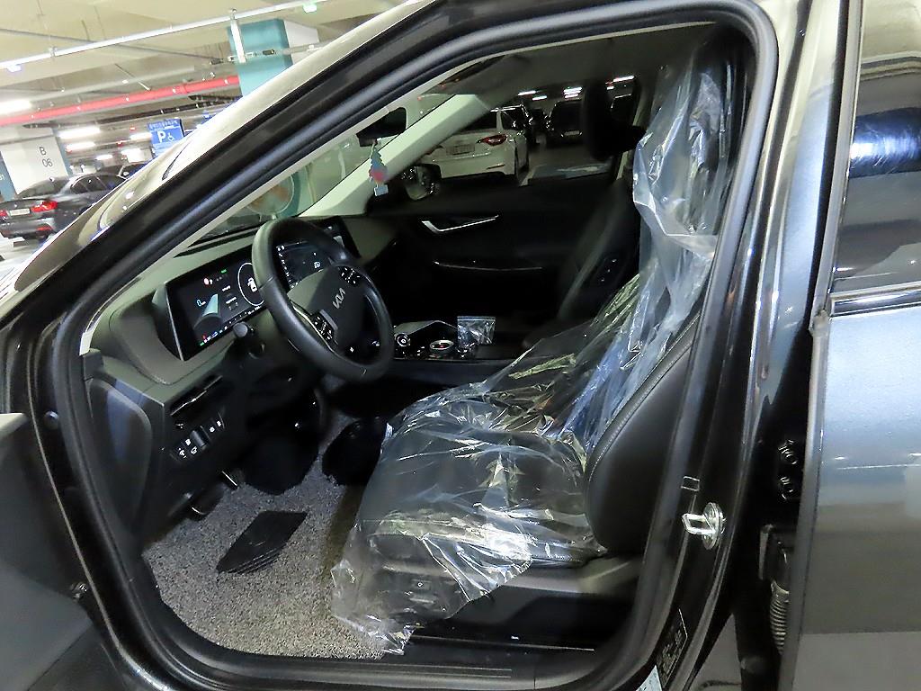 KIA EV6 - Vista 6