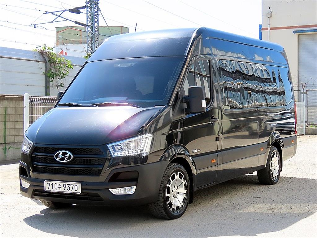 HYUNDAI Solati - Vista 2