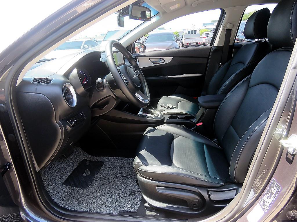 KIA K3 - Vista 5