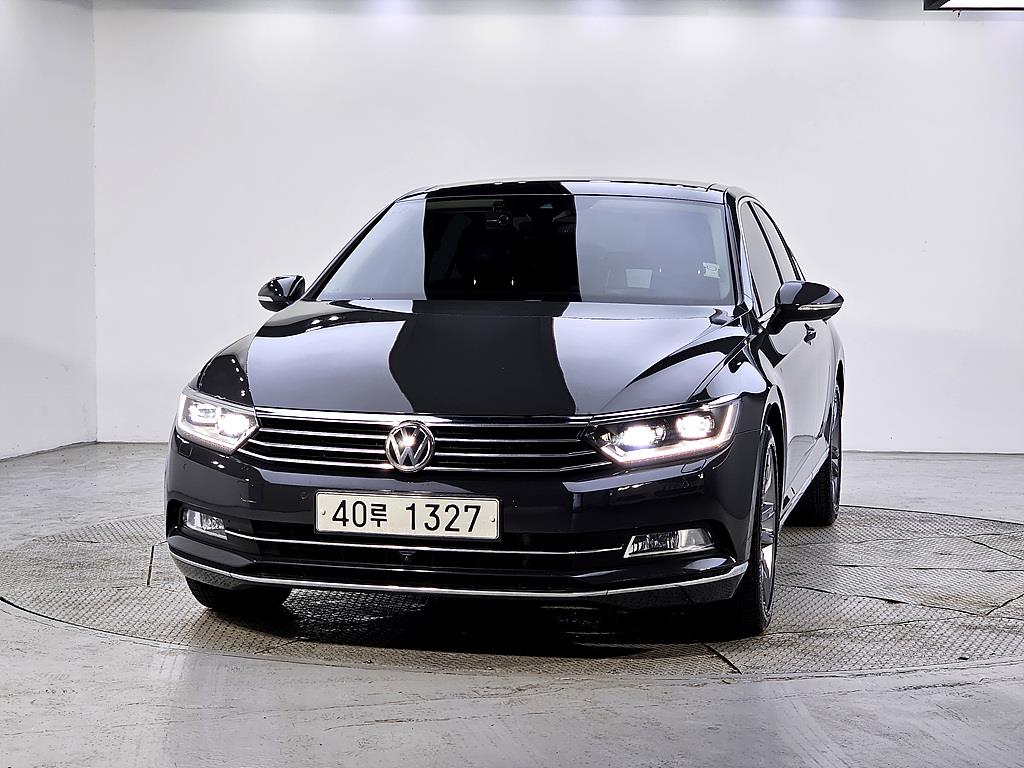 Volkswagen Passat - Vista 2