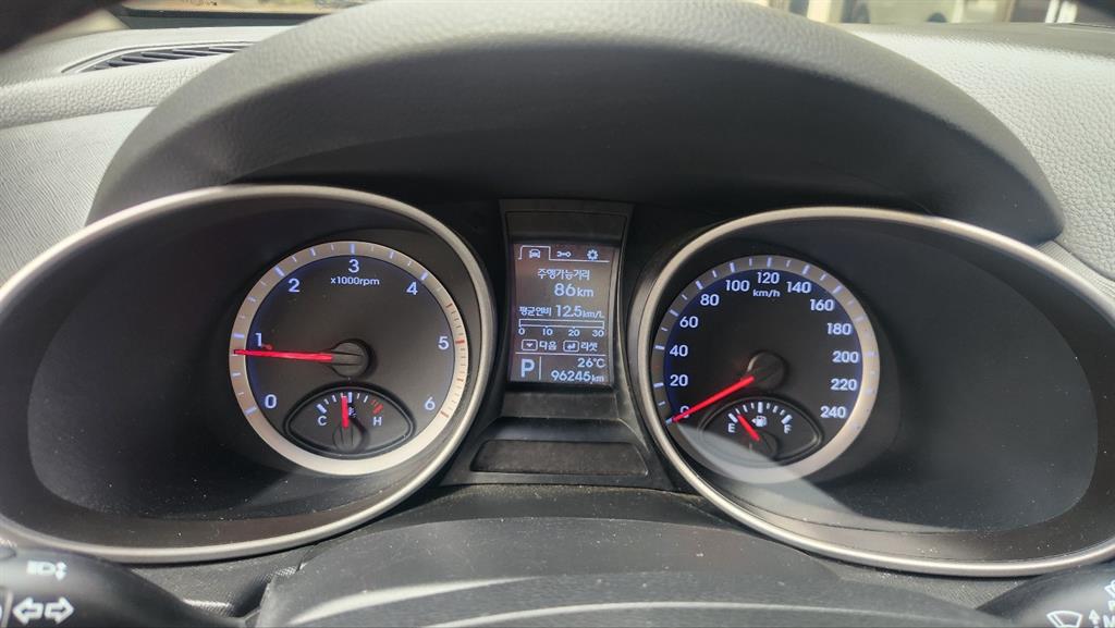 HYUNDAI Santa Fe - Vista 6
