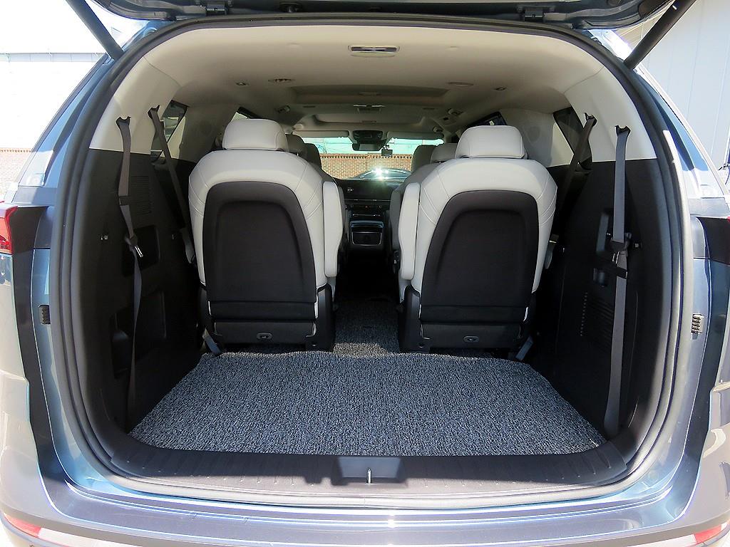 KIA Carnival - Vista 5
