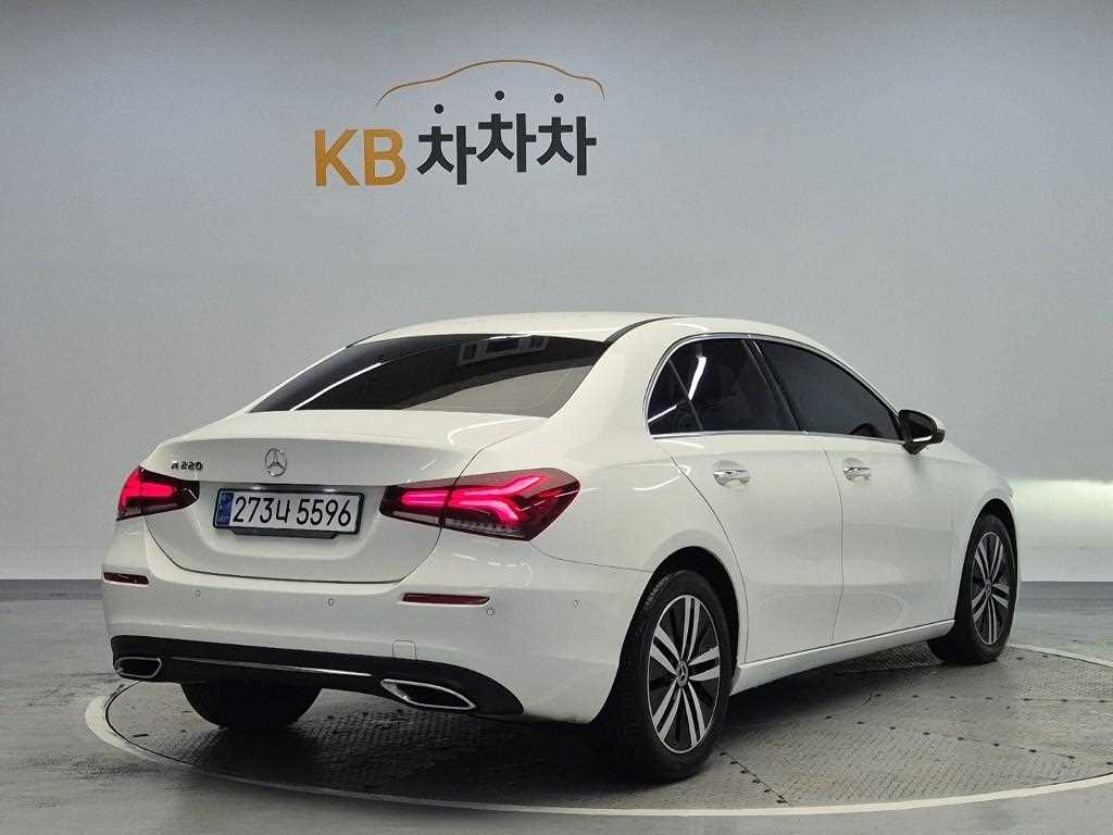 Mercedes Benz A Class - Vista 3