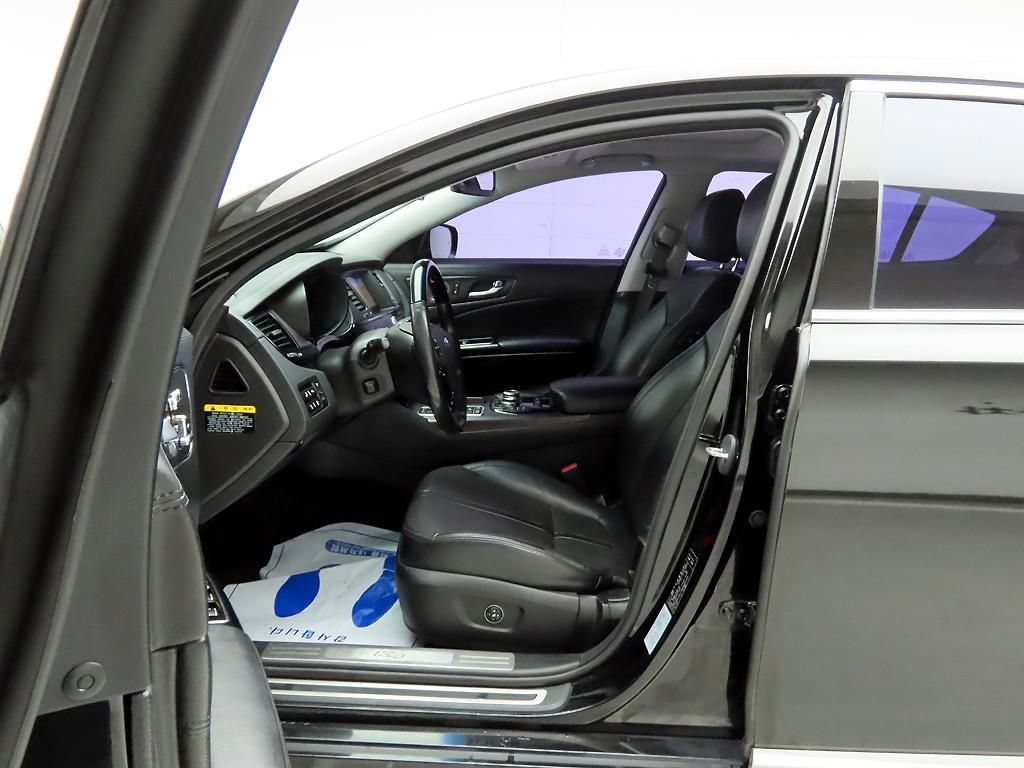 KIA K9 - Vista 12