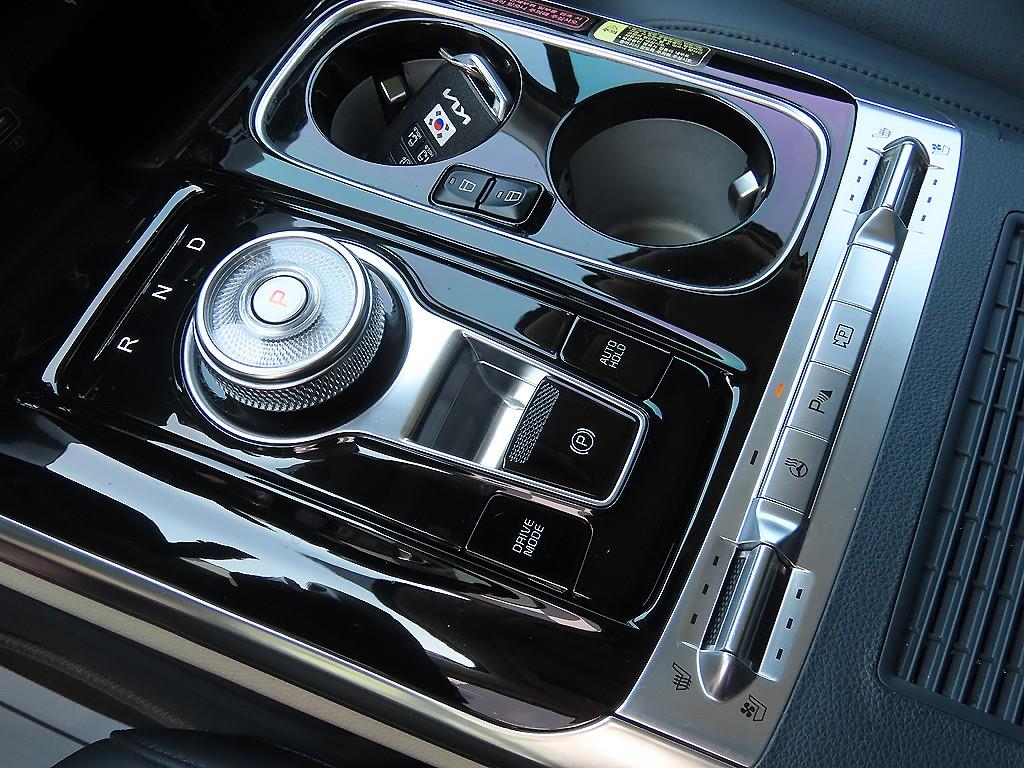 KIA Carnival - Vista 10