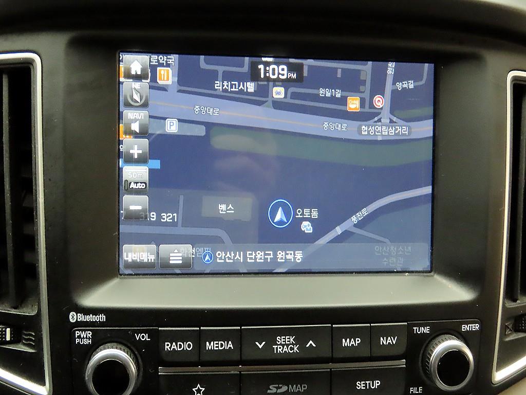 HYUNDAI Starex - Vista 8