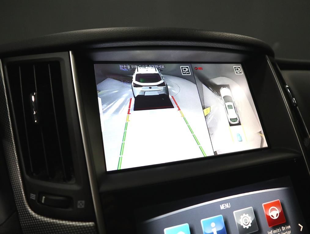 Infiniti Q - Vista 12
