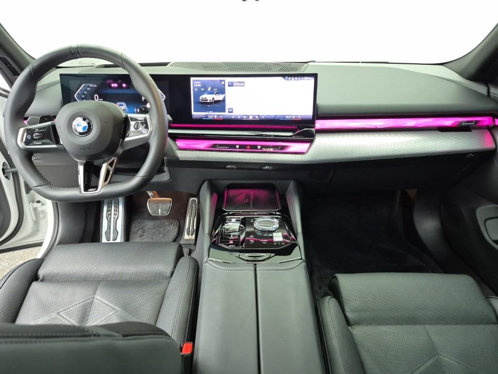 BMW 5 Series - Vista 5