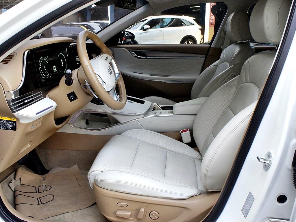 HYUNDAI Grandeur - Vista 9