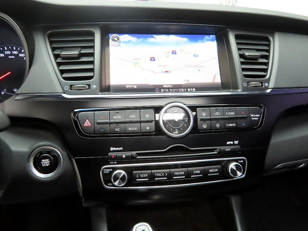 KIA K9 - Vista 9