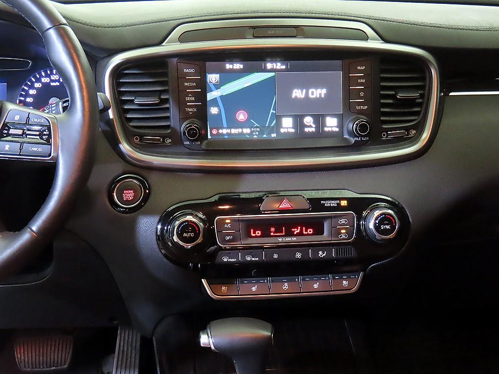 KIA Sorento - Vista 11