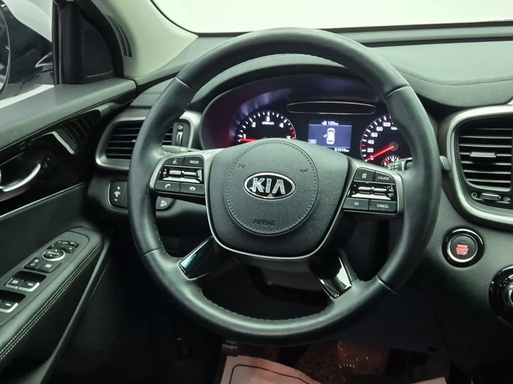 KIA Sorento - Vista 9