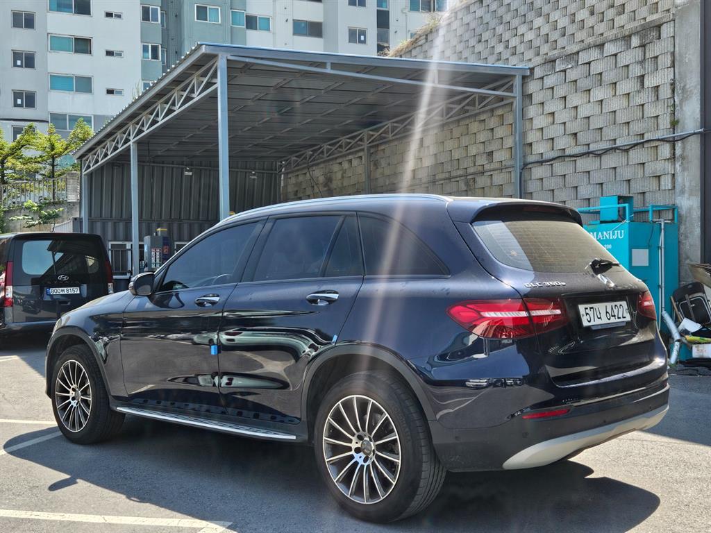 Mercedes Benz GLC Class 2019 Azul - Importación desde Corea - HF Imports Iquique - Foto 19