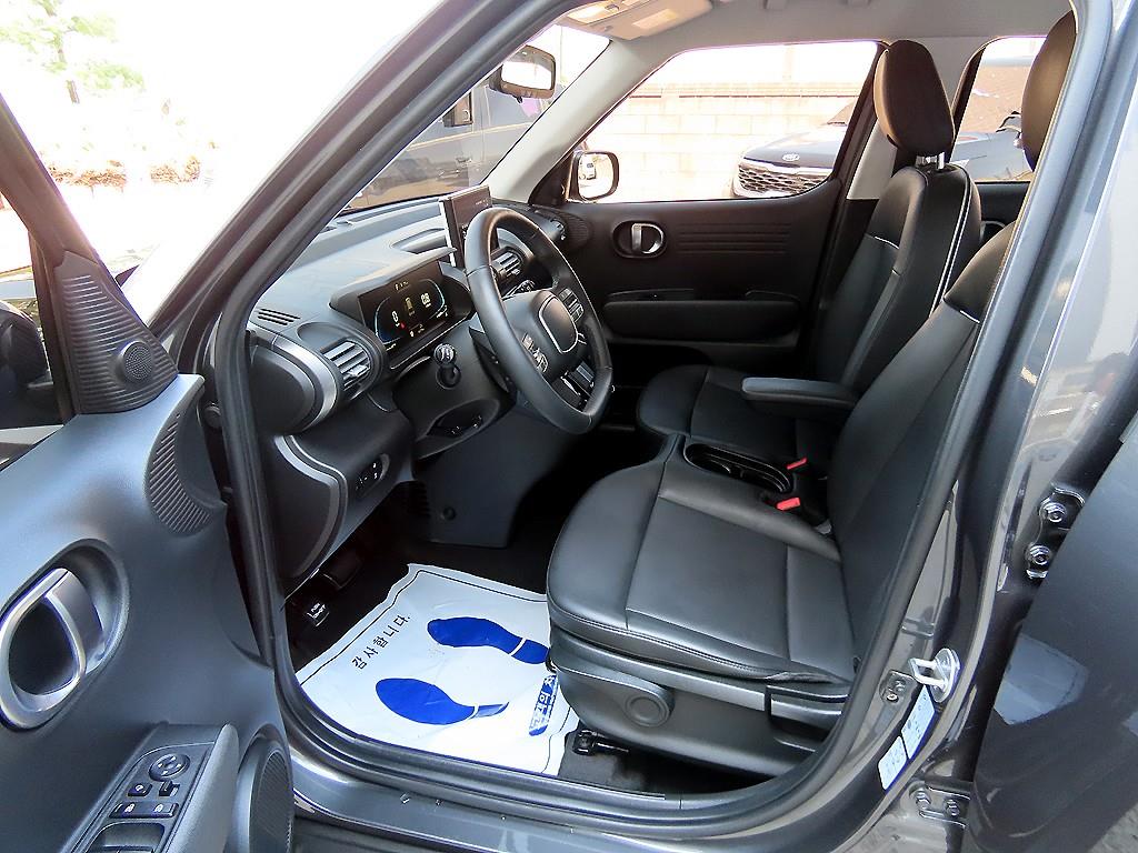HYUNDAI Casper - Vista 5