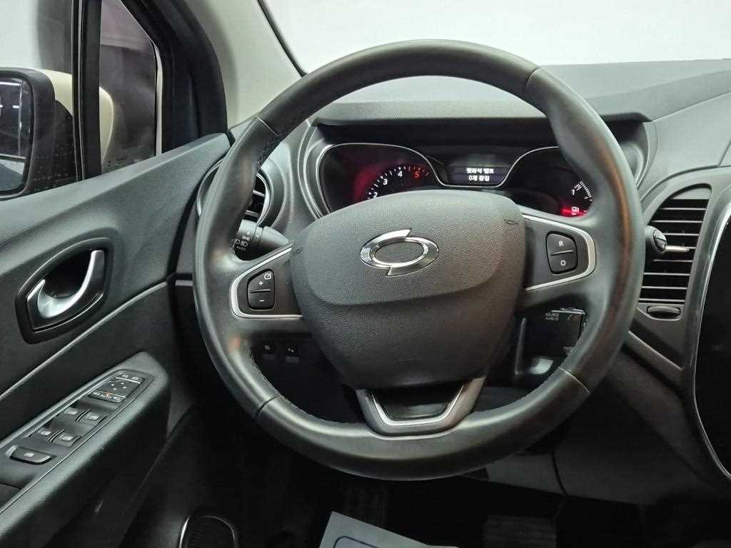 SAMSUNG QM3 - Vista 9