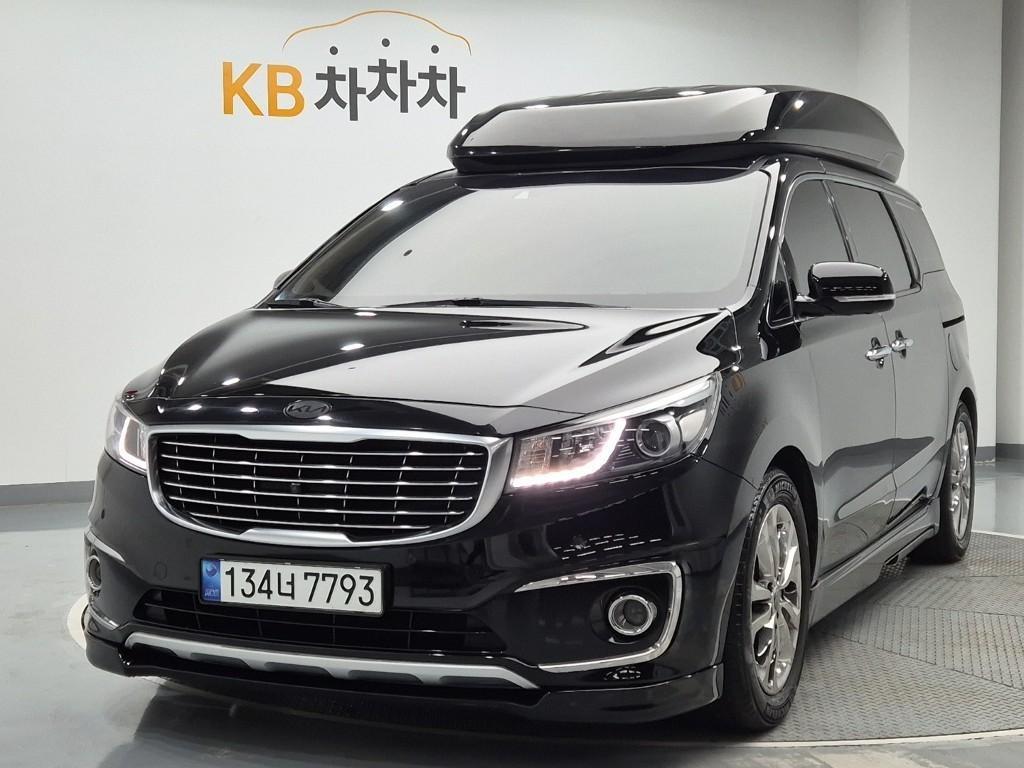 KIA Carnival 2016 Negro - Importación desde Corea - HF Imports Iquique - Foto 1