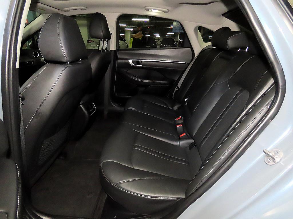 HYUNDAI Sonata - Vista 7