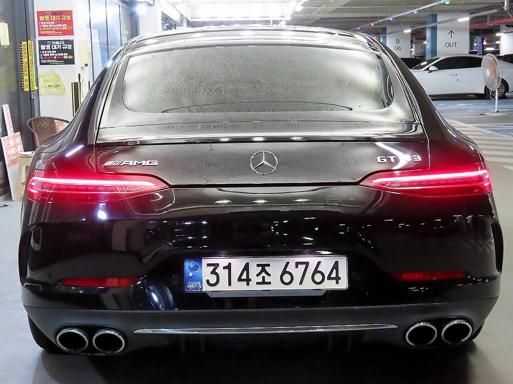 Mercedes Benz AMG GT - Vista 5