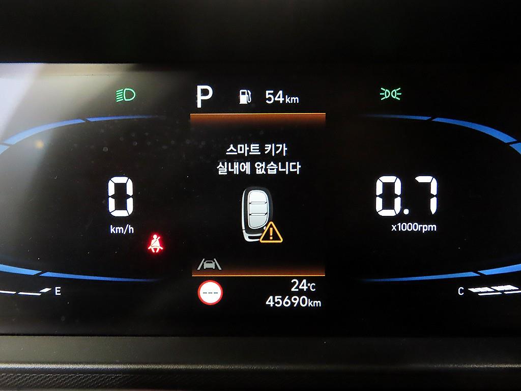 HYUNDAI Casper - Vista 9