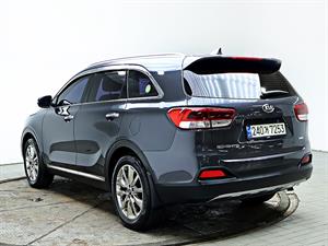 KIA Sorento - Vista 8