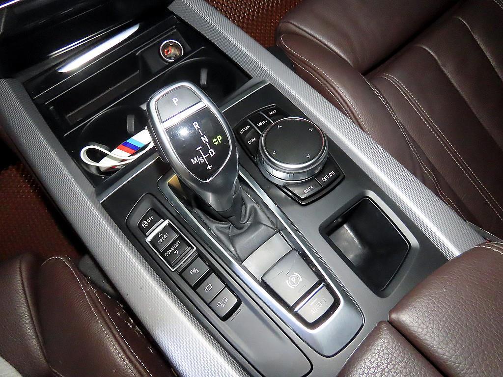 BMW X5 - Vista 12