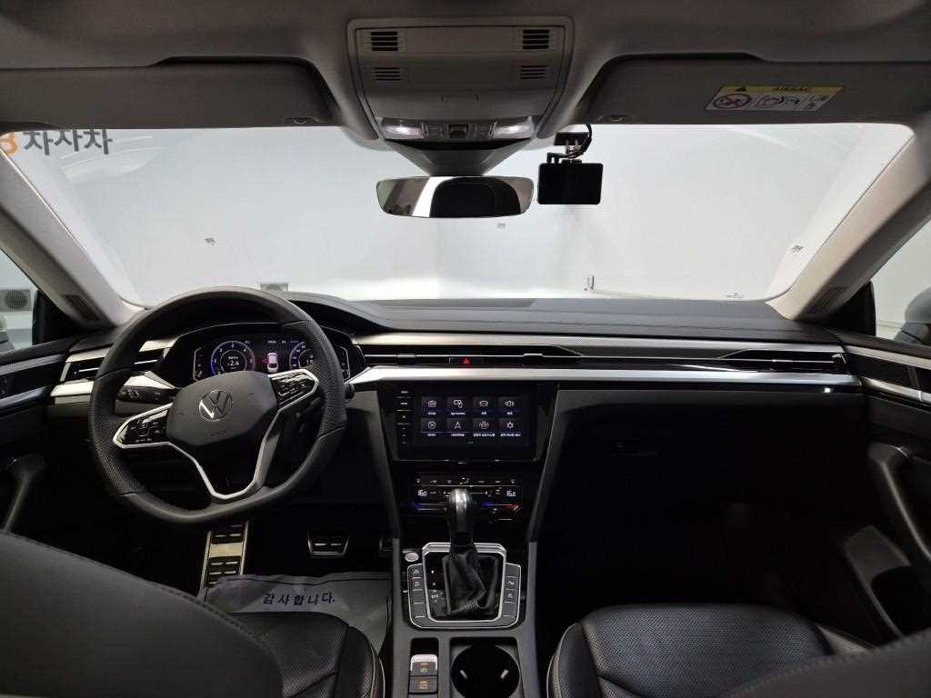 Volkswagen Arteon - Vista 7