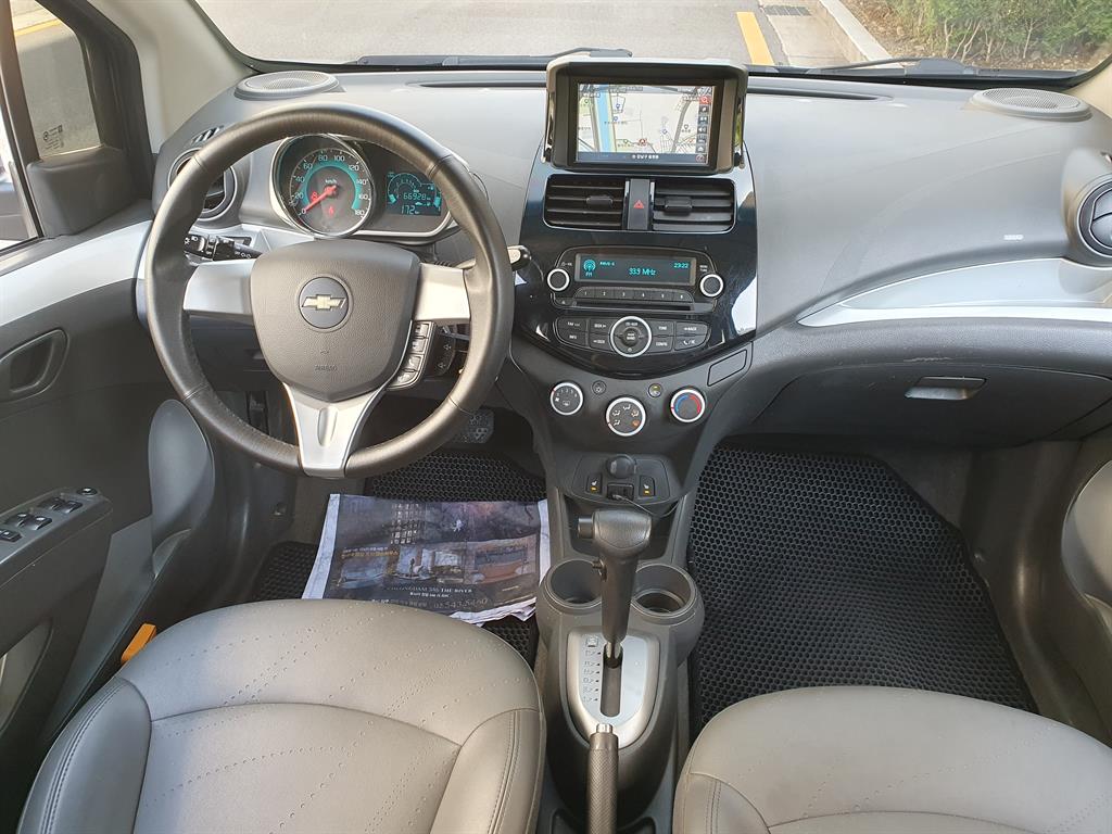 Chevrolet Spark - Vista 5
