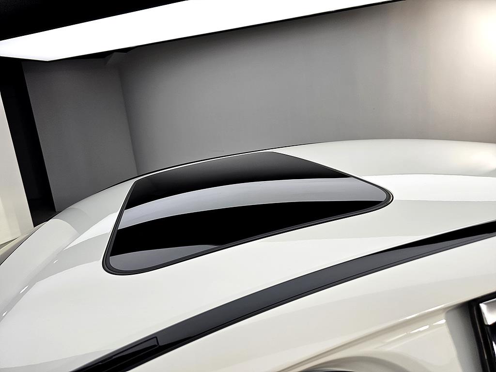 Mercedes Benz E class - Vista 12