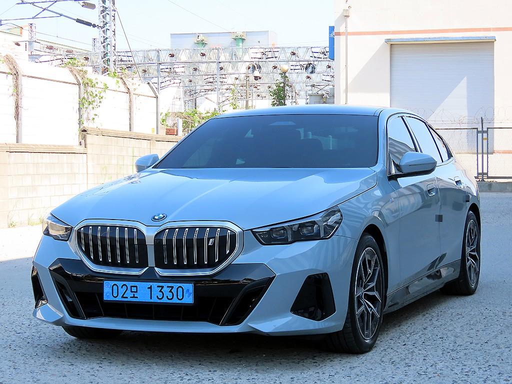 BMW i5 - Vista 2