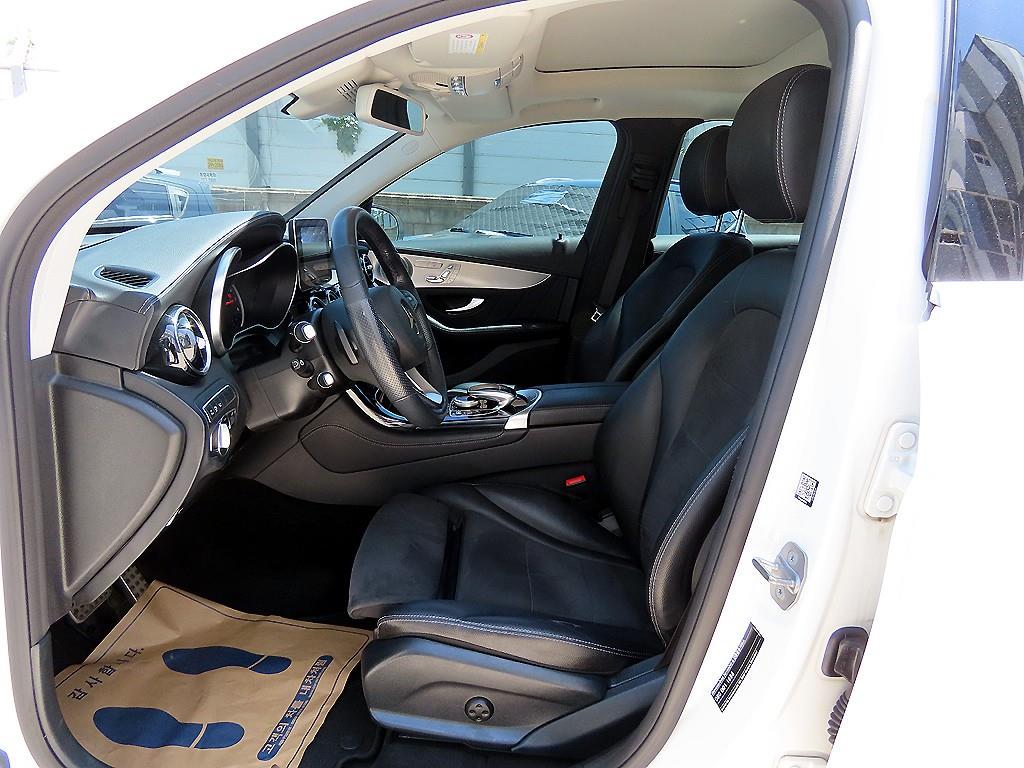 Mercedes Benz GLC Class - Vista 5