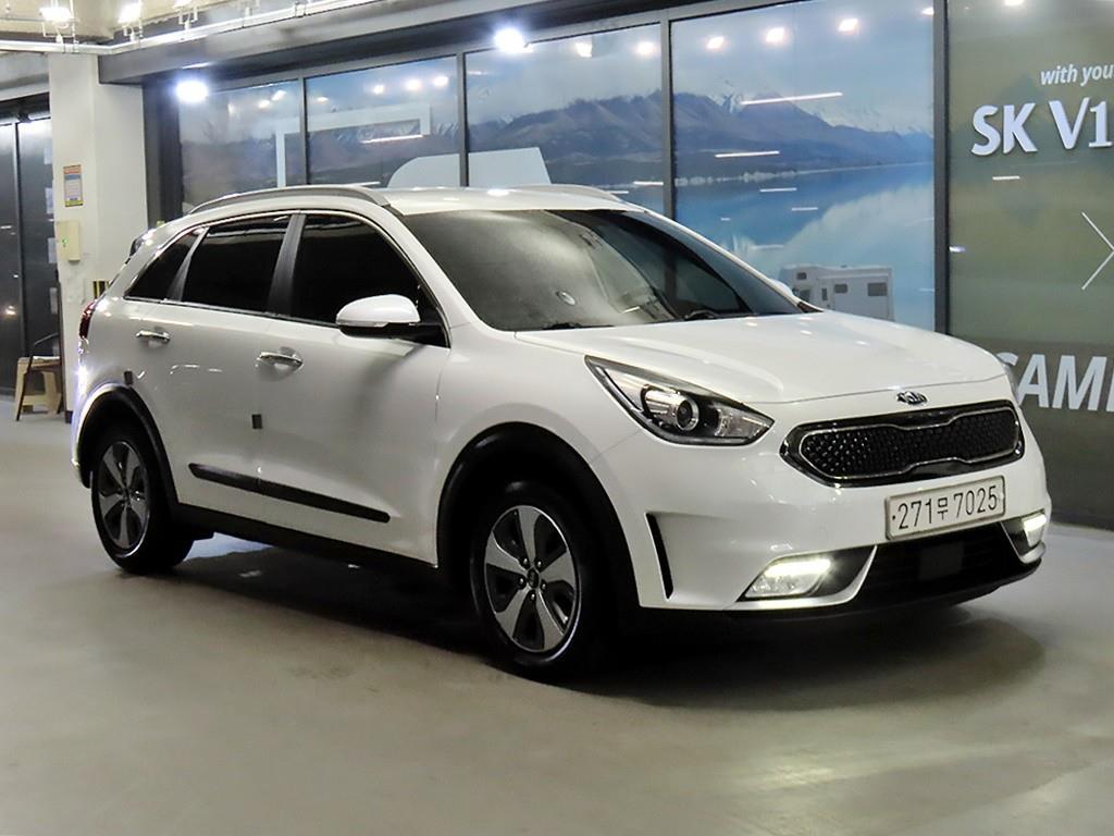 KIA Niro 2018 Blanco - Importación desde Corea - HF Imports Iquique - Foto 1
