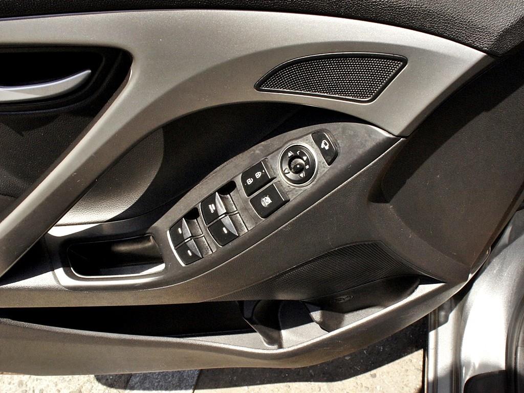 HYUNDAI Avante 2015 Gris - Importación desde Corea - HF Imports Iquique - Foto 13
