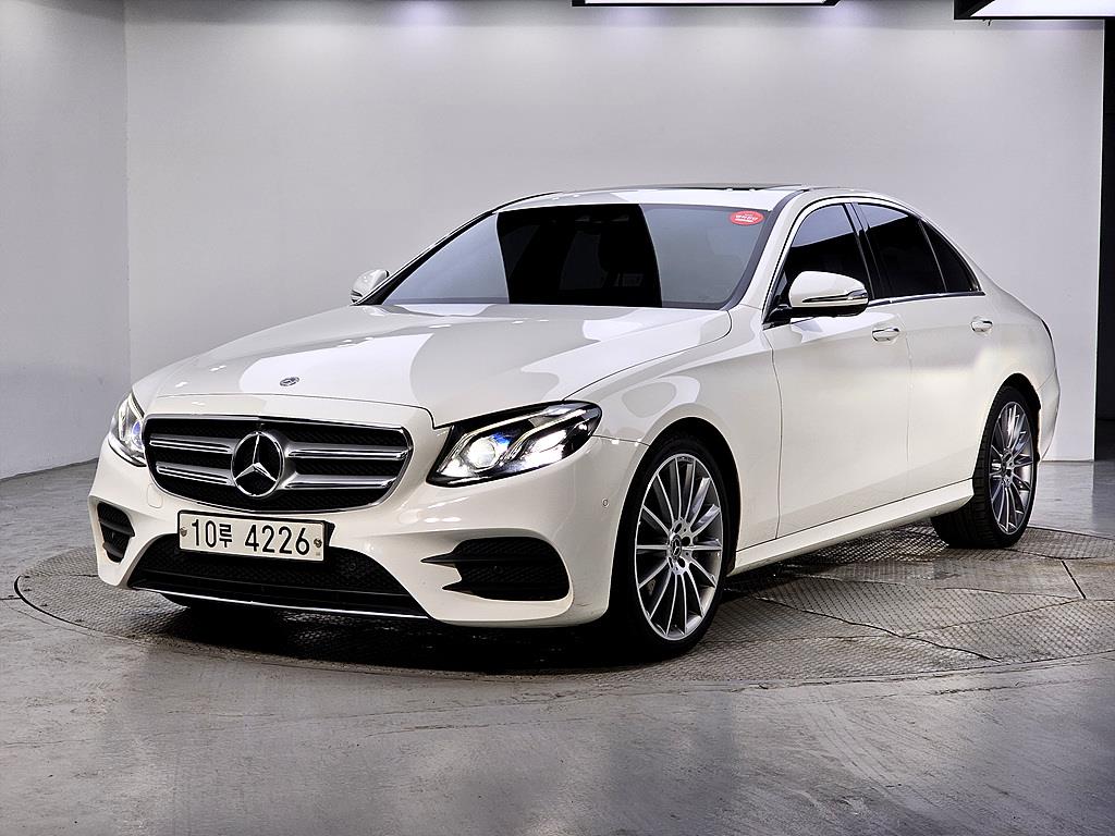 Mercedes Benz E class 2018 Blanco - Importación desde Corea - HF Imports Iquique - Foto 1