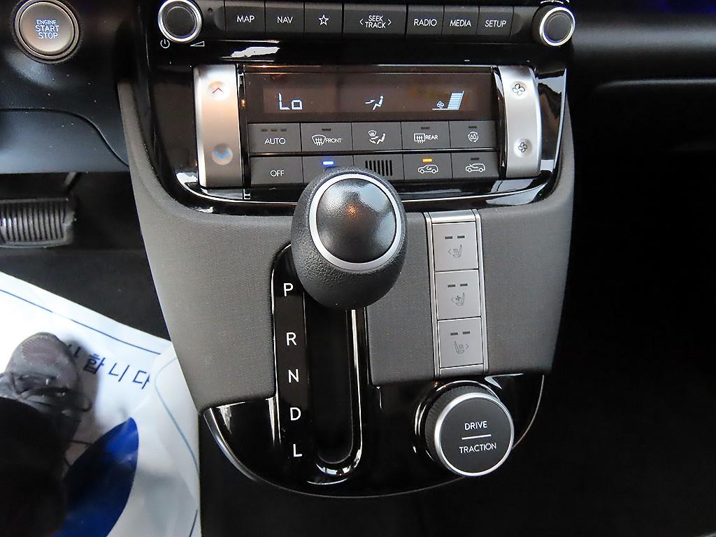 HYUNDAI Casper - Vista 10